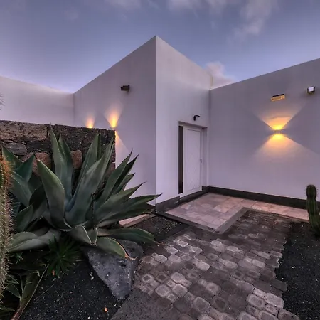 Casa Eden - Pool, Play Room And Ping-Pong By Lanzarote Vacation Homes