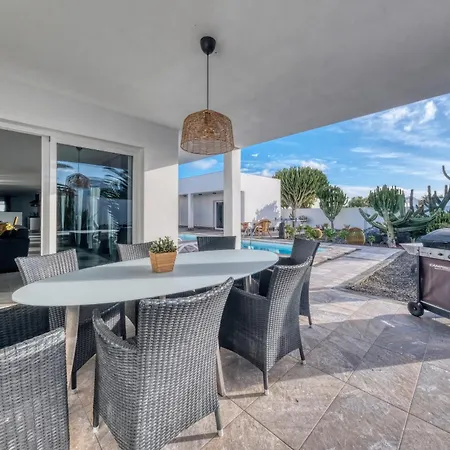 Ferienhaus Casa Eden - Pool, Play Room And Ping-Pong By Lanzarote Vacation Homes
